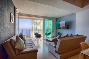 Smart TV, ping pong, stereo - Luxurious Oceanfront Condo at Grand Venetian (puerto vallarta)