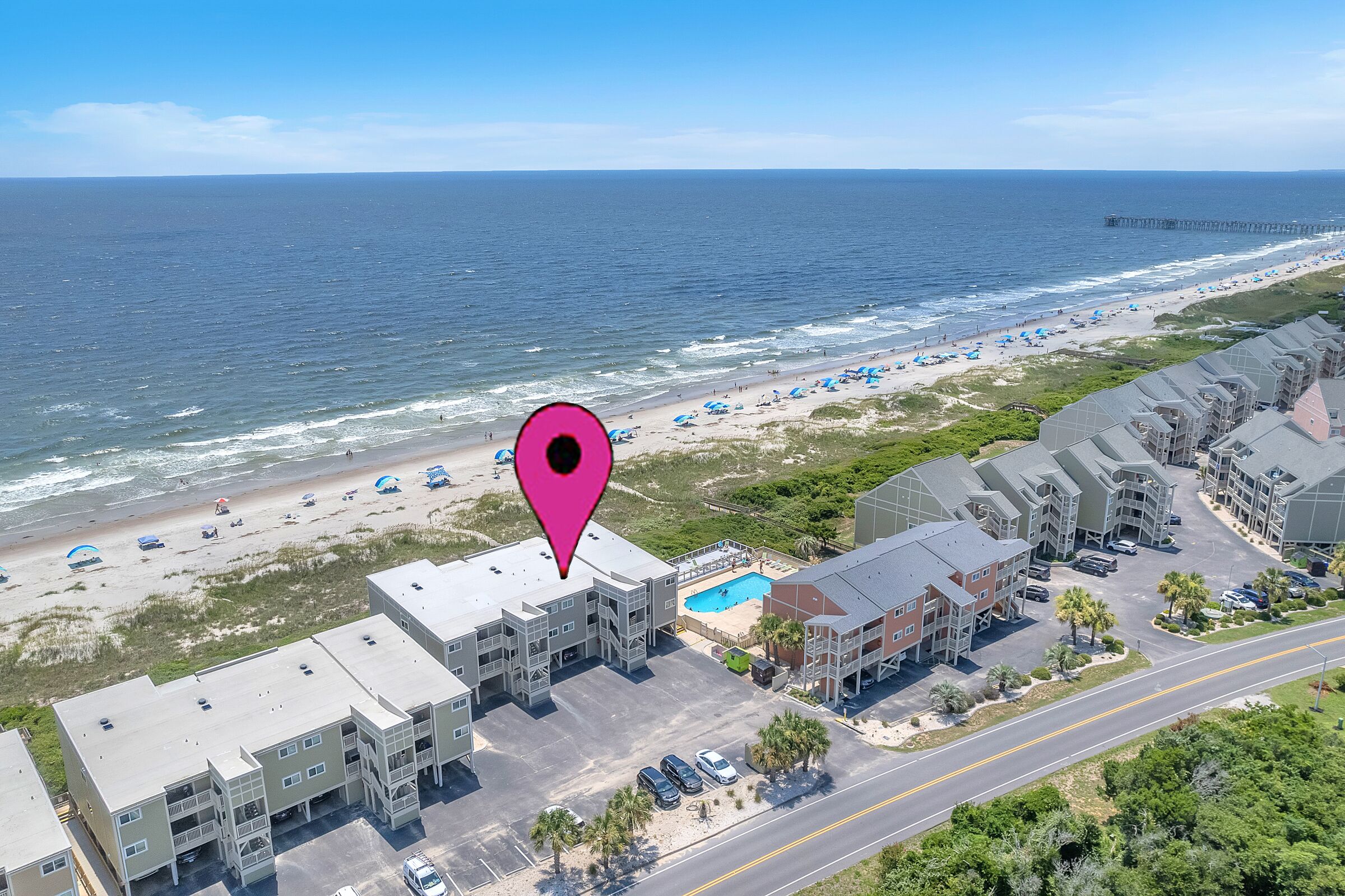Scarlett Sunsets: Oceanfront Condo with Community Pool at the OIBV