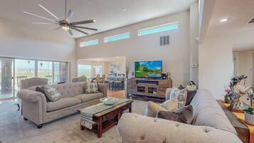 Smart TV, fireplace, DVD player, music library