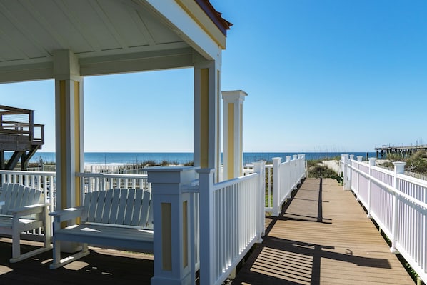 Enceinte de lâhĂ©bergement