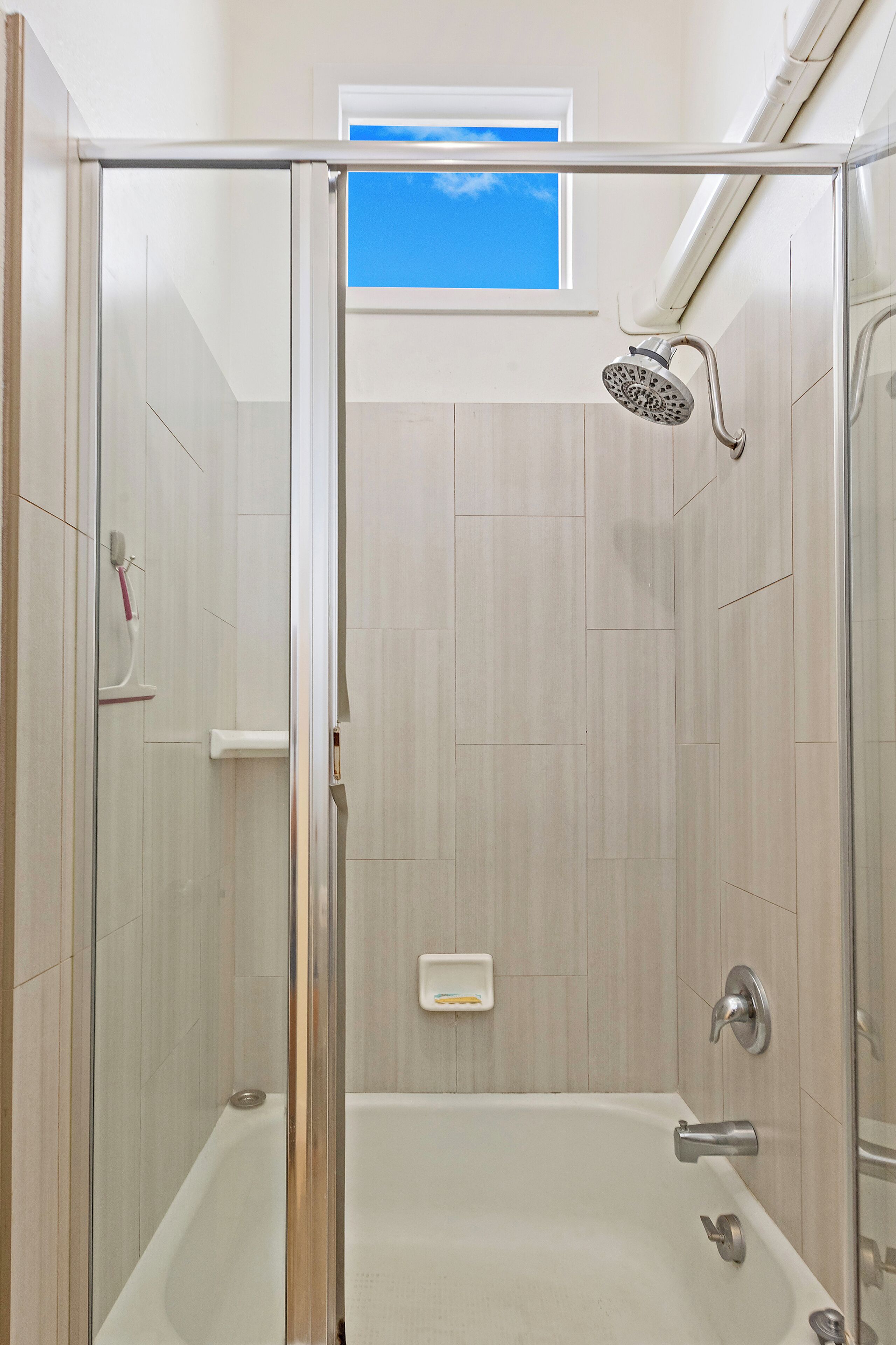 Guest shower