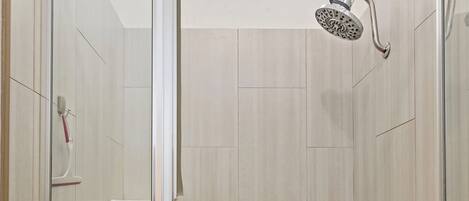 Guest shower