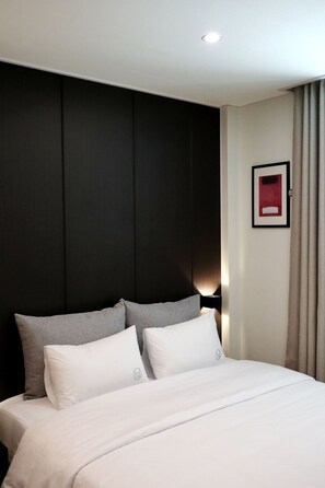 1 bedroom, desk, blackout drapes, soundproofing - The Way Hotel (Busan)