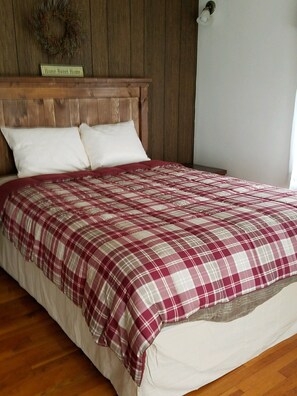4 bedrooms, WiFi, bed sheets