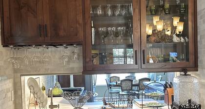 Kaunis huvila, jossa näkymät Treetopille Yosemiten eteläpuolella