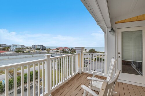 Mystic Shore: Spacious Condo Across from Oak Island Pier