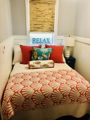 3 bedrooms, travel crib, free WiFi, bed sheets