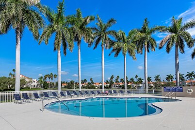 TOTALLY UPDATED, SPACIOUS/Clean, SEE MY RAVE REVIEWS! HIGHLY REQUESTED