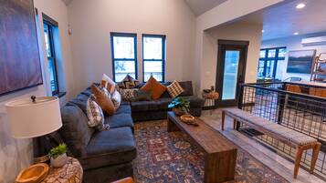 Smart TV, fireplace, video games, ping pong