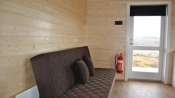 Panoramic Cabin, 1 Queen Bed, Kitchenette | Blackout drapes, soundproofing, free cribs/infant beds, free WiFi