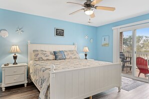 3 bedrooms, iron/ironing board, internet, bed sheets