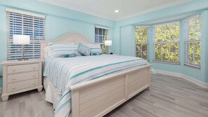 2 bedrooms, iron/ironing board, free WiFi, bed sheets - Seaside Escape with Luxe Interior and Ocean Views (Tavernier)