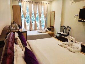 โต๊ะทำงาน, ห้องเก็บเสียง