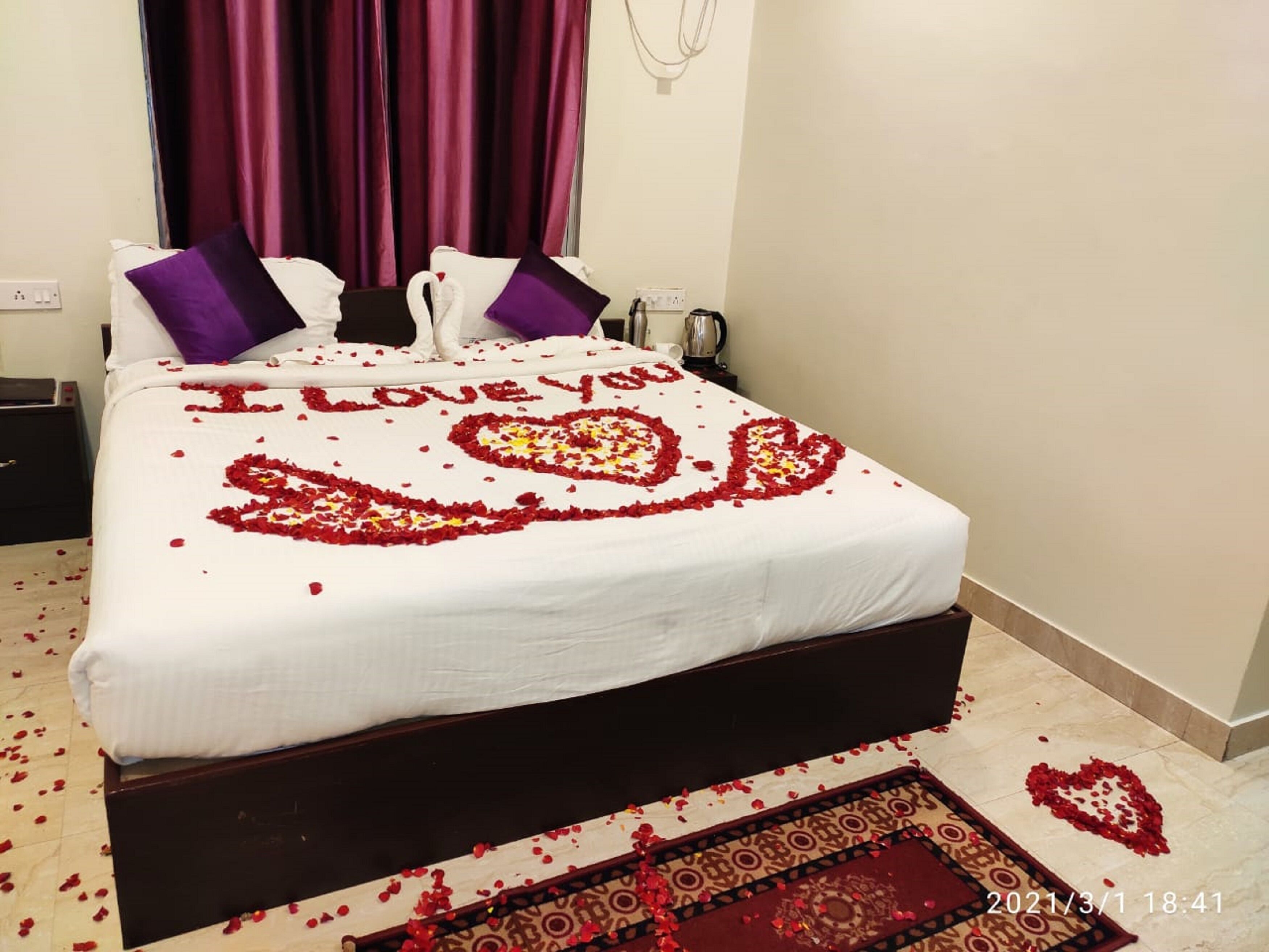 ห้องดีลักซ์, เตียงใหญ่ 1 เตียง, ปลอดบุหรี่ | โต๊ะทำงาน, ห้องเก็บเสียง