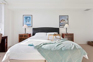 Southbound@theWharf 2 | 3 bedrooms, individually decorated, individually furnished, desk - Southbound Escape at the Wharf (Narooma)