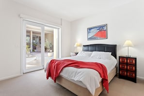 3 habitaciones, decoración personalizada y muebles diferentes 