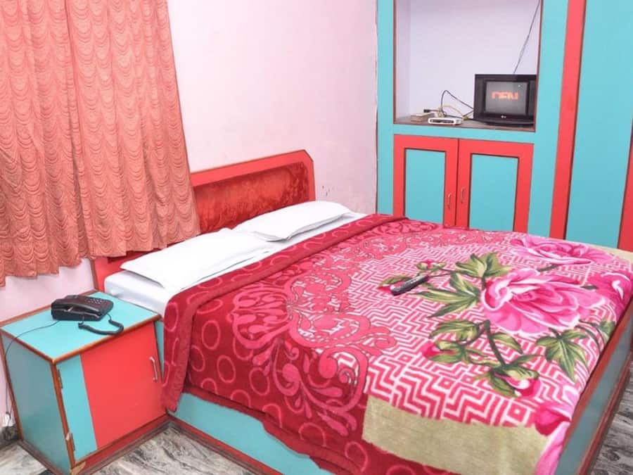 Habitación doble, 1 cama doble, no fumadores | Internet por cable gratuito