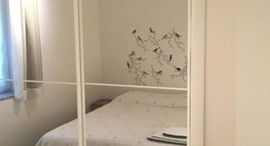 Double Room | Free WiFi, bed sheets