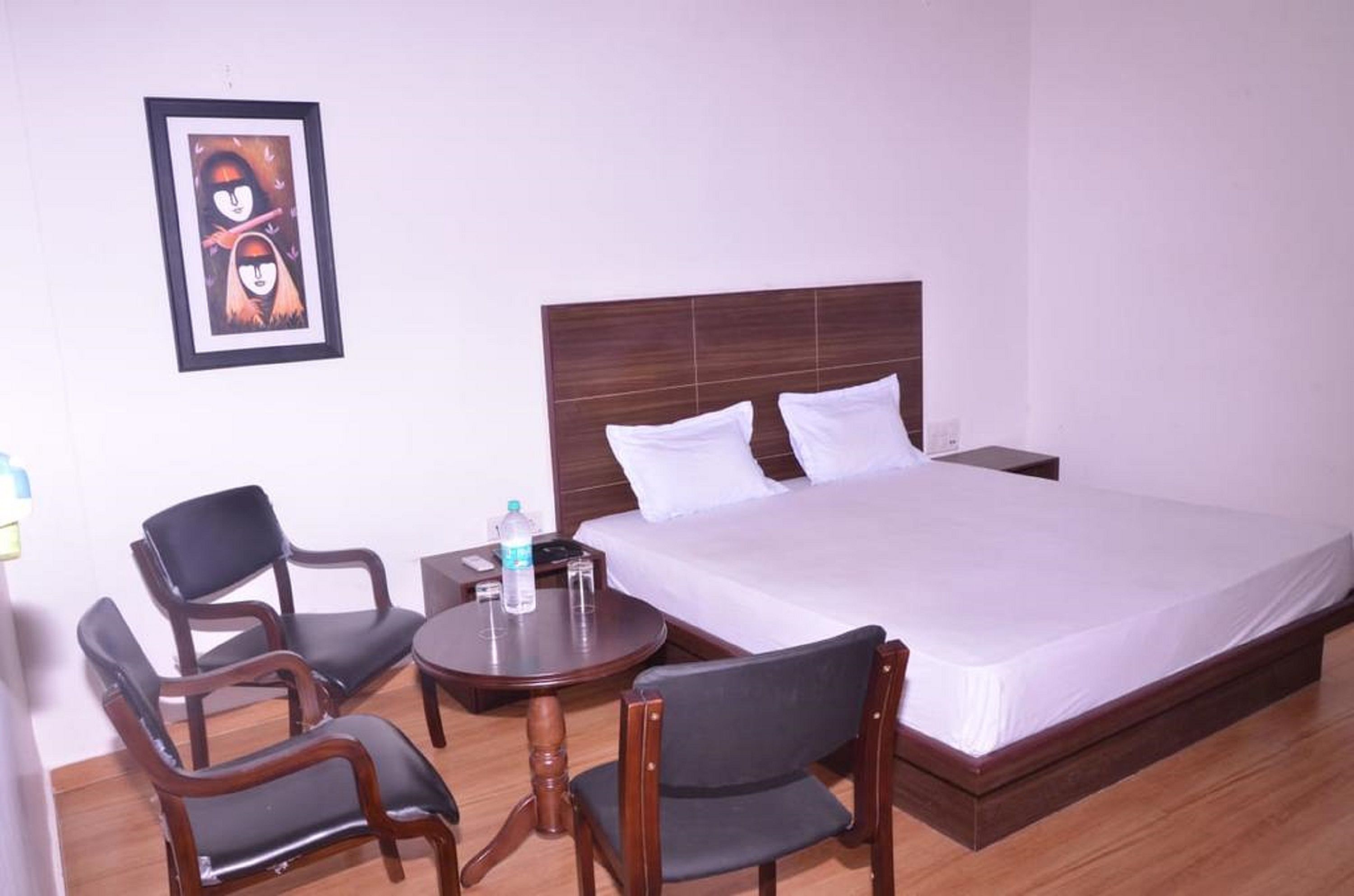 Phòng Deluxe, 1 giường đôi, không hút thuốc | Truy cập Internet không dây miễn phí 