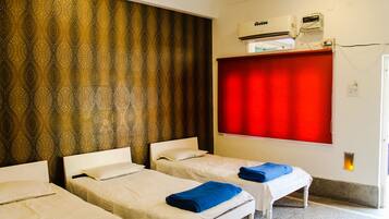 Standard Triple Room, 4 Bedrooms