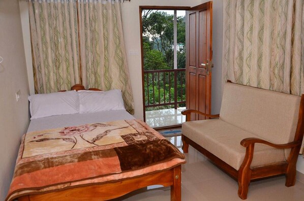 غرفة ديلوكس - سرير مزدوج - لغير المدخنين | تجهيزات عازلة للصوت وواي فاي