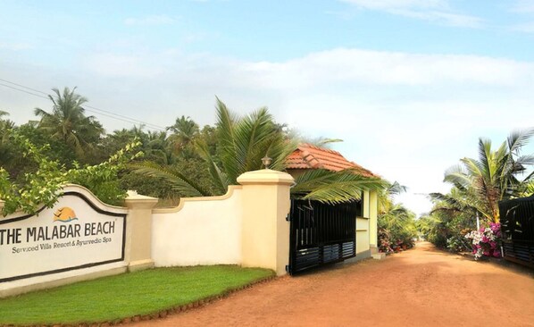 Entrada de la propiedad