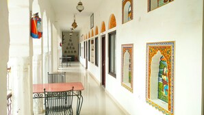 Pintu masuk hartanah