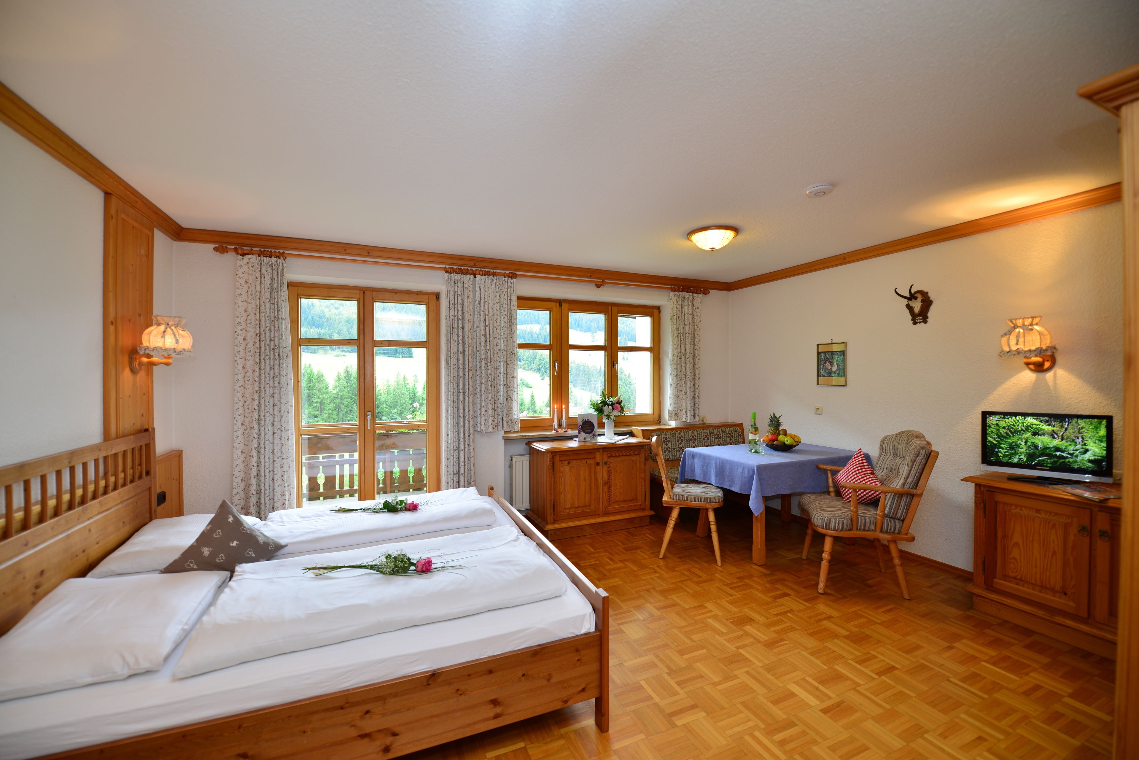 Comfort-Apartment, 1 King-Bett | Kostenloses WLAN, Bettwäsche