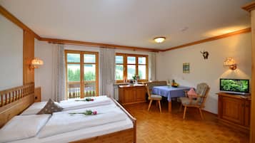 Comfort-Apartment, 1 King-Bett | Kostenloses WLAN, Bettwäsche