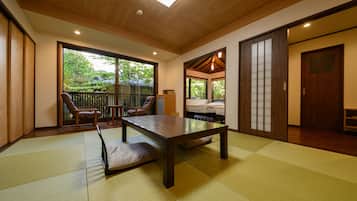 Japanese Western Room with Shigaraki-yaki Ceramics Bath, Non Smoking | In-room safe, individually decorated, individually furnished, bed sheets