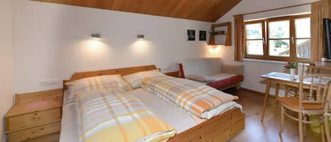 1 bedroom, in-room safe, travel crib, WiFi
