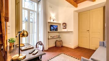 Classic trippelrum | Vardagsrum | Smart-tv och Netflix