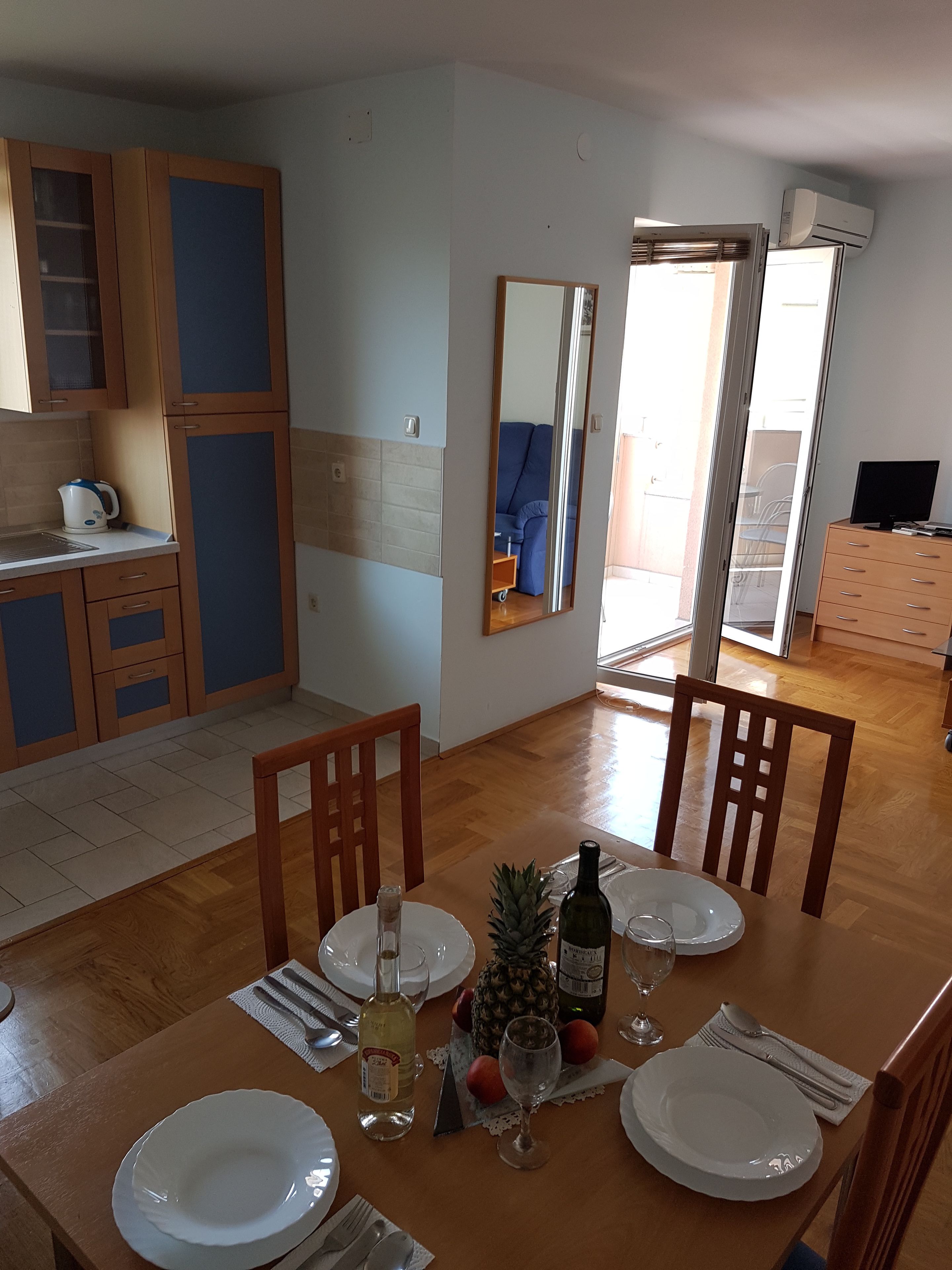Apartamento | Servicio de comidas en la habitación
