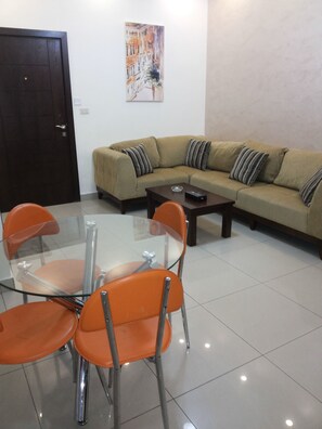 Executive Double or Twin Room, Multiple Beds, Non Smoking | Living area - Madina Suites (Amman)
