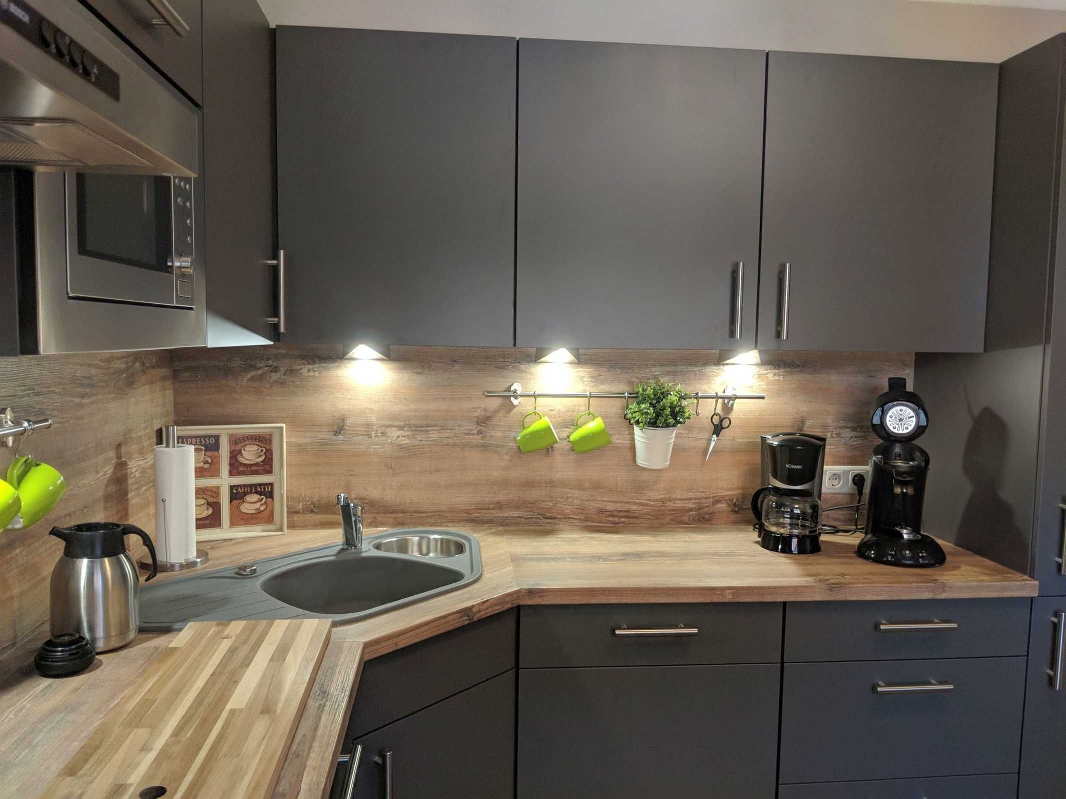 Réfrigérateur, micro-ondes, four, lave-vaisselle