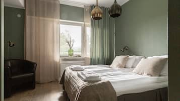 Hypo-allergenic bedding, iron/ironing board (on request), free WiFi