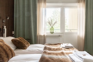 Premium Double Room | Hypo-allergenic bedding, iron/ironing board, free WiFi, bed sheets - Hotell Åre Fjällsätra (Undersaker)