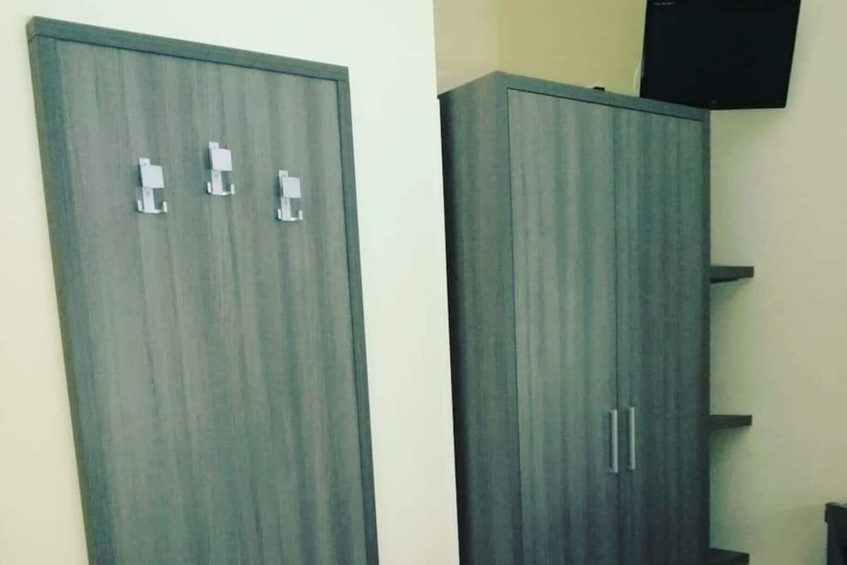 Triple Room | In-room safe, desk, soundproofing, cribs/infant beds