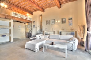 Lägenhet - 1 sovrum (Scirocco) | Vardagsrum | Platt-tv