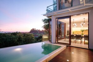 Villa de lujo, 4 habitaciones, vista al océano, frente al mar | Terraza o patio