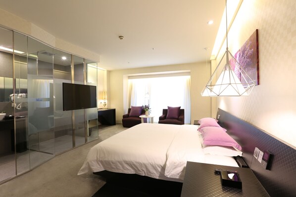 Deluxe dubbelrum - 1 kingsize-säng - icke-rökare | Egyptiska bomullslakan, sängtillbehör av högsta kvalitet och duntäcken