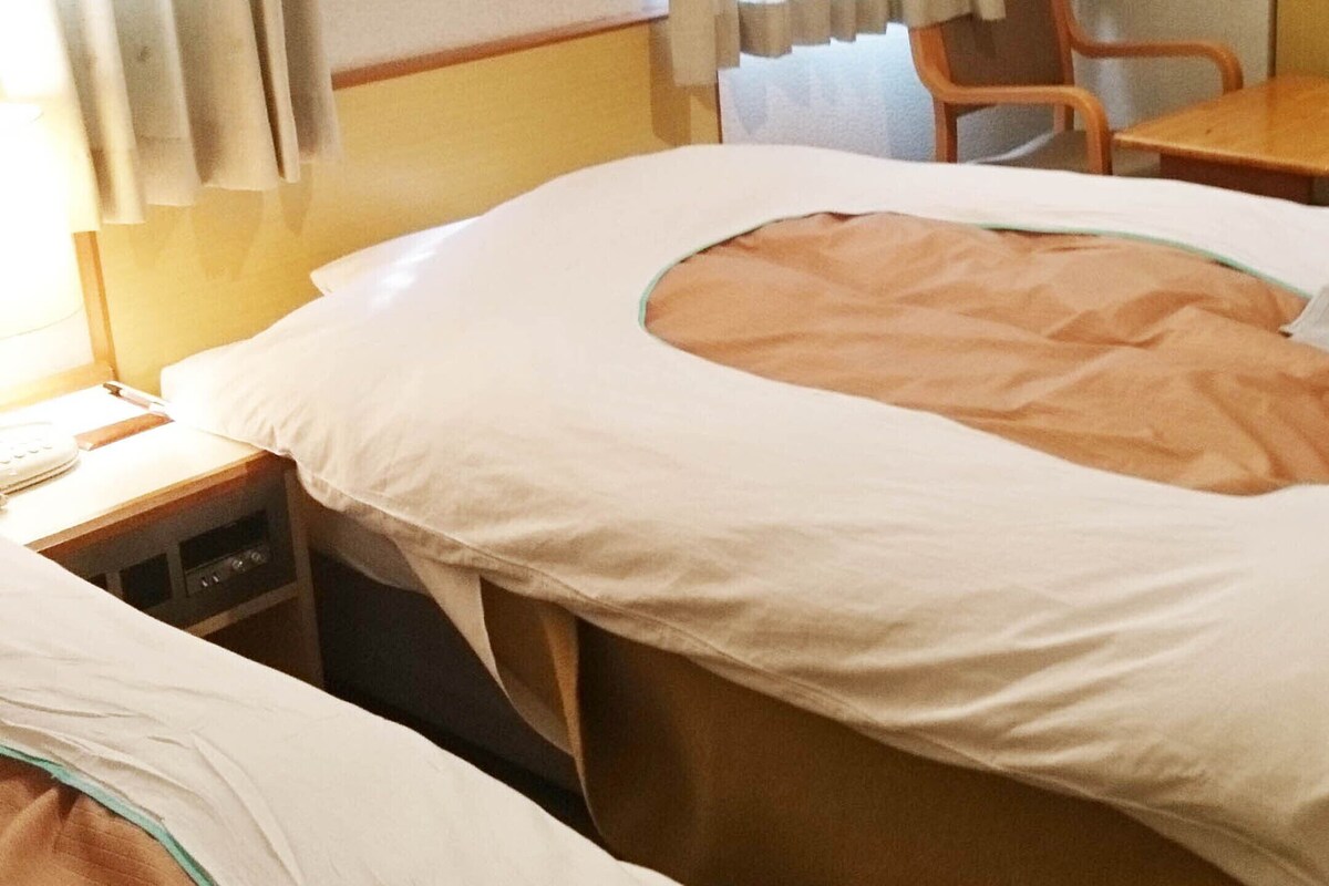 Twin Room A, Non Smoking or Smoking (advance request required) | Desk, free WiFi, bed sheets