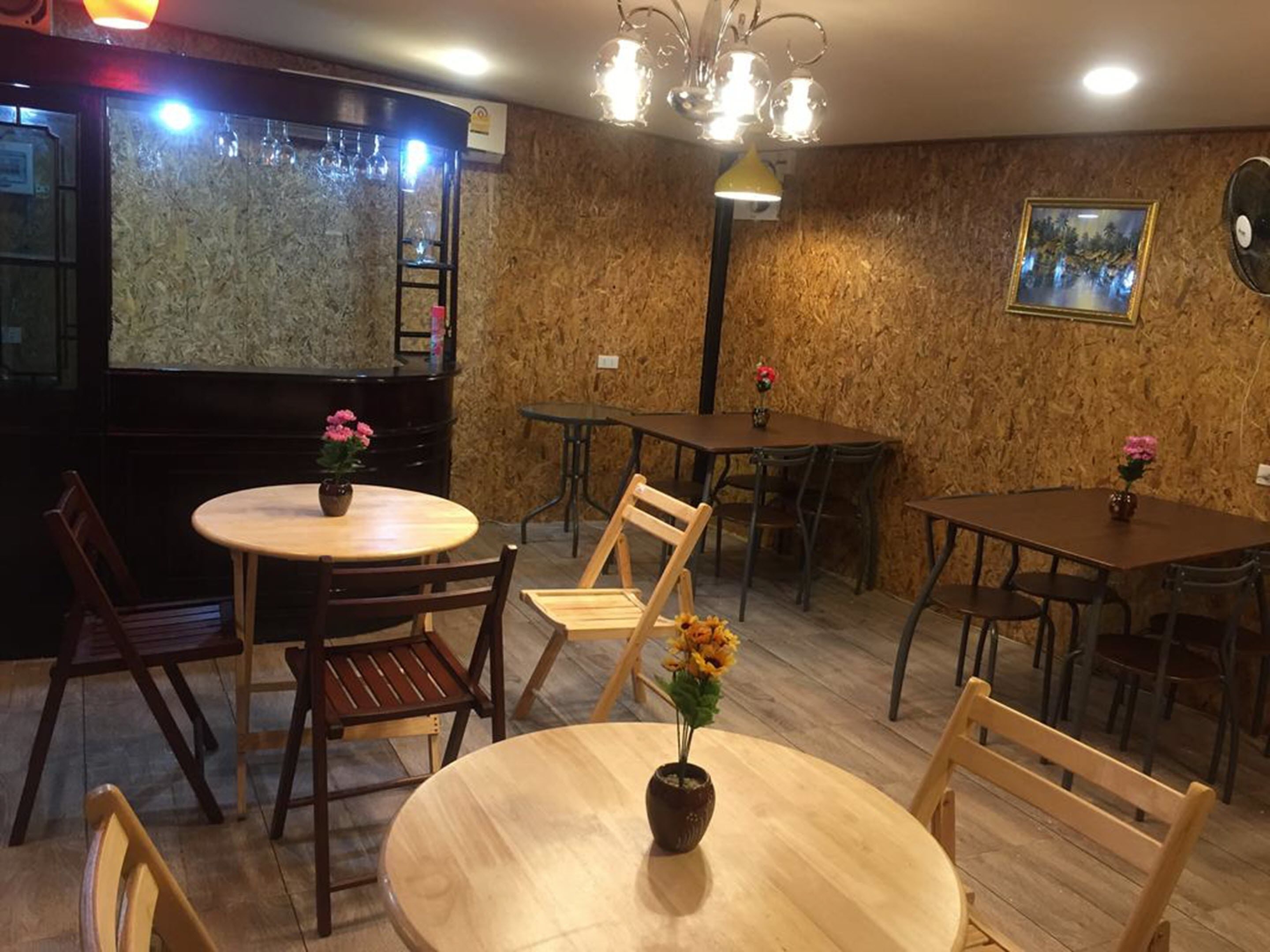 Daily local cuisine breakfast for a fee