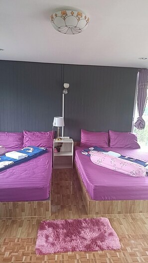 Family Double Room | Free WiFi - Bussaracum Hotel (Tha Muang)