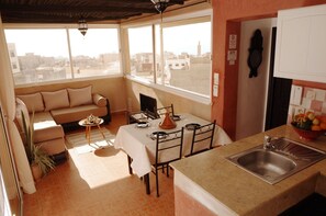 公寓 (3rd Floor) | 客房内用餐