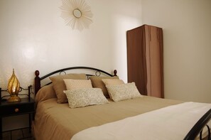 Appartement, 2 chambres, balcon, vue mer (2nd Floor)