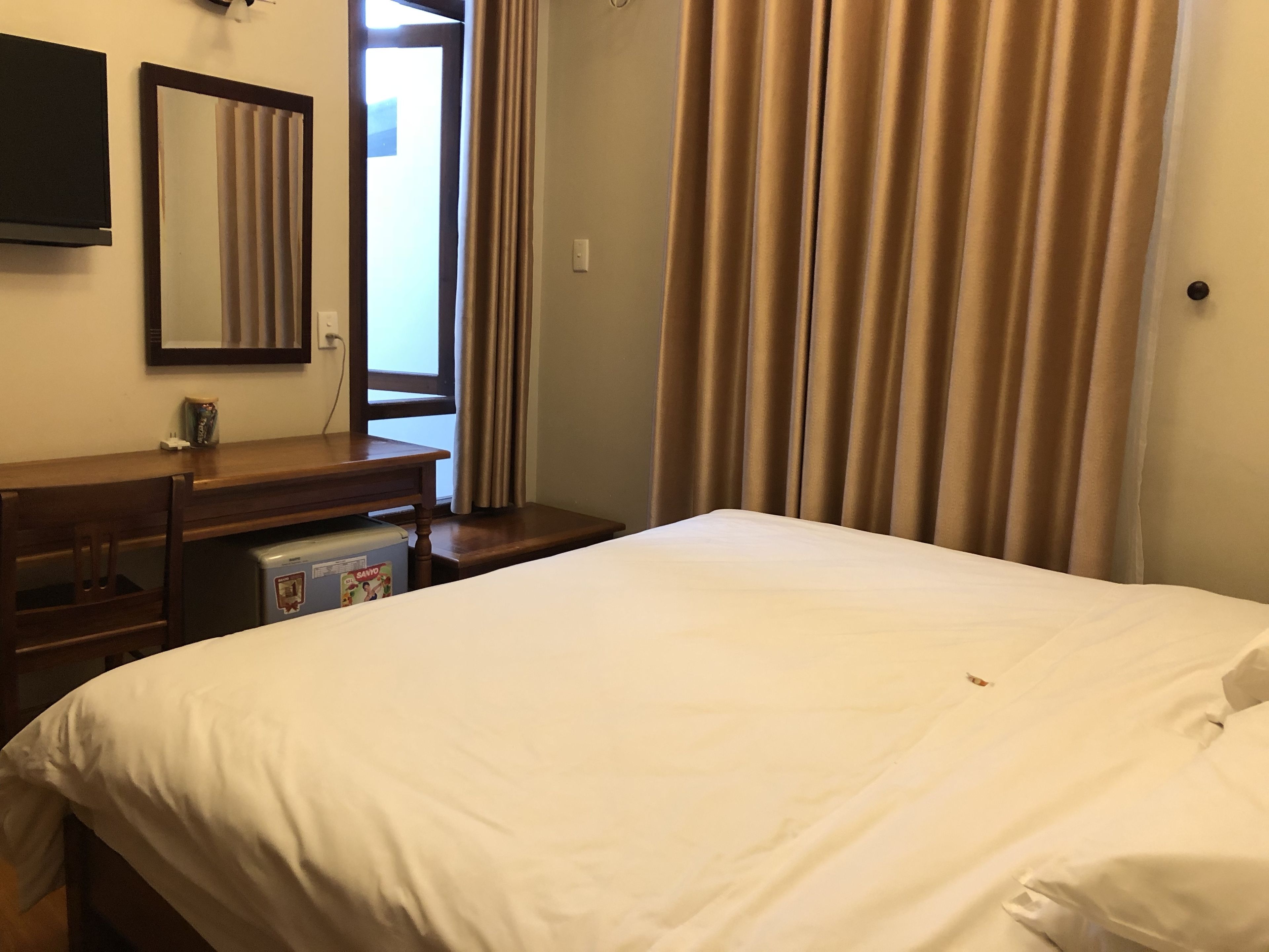 superior double room | minibar, in-room safe, desk, blackout curtains