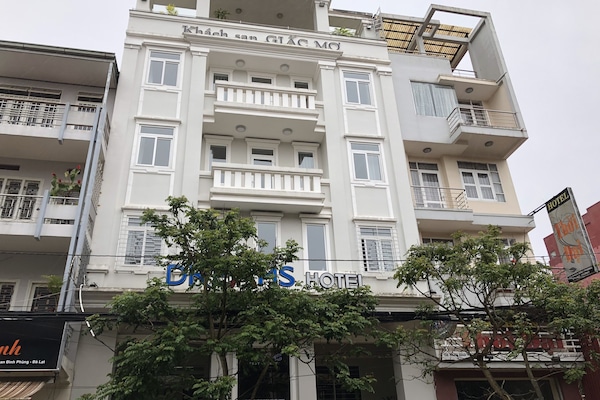 Mặt tiền nơi lưu trú