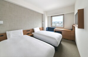 Standard Twin Room, Non Smoking | Down comforters, desk, laptop workspace, blackout drapes - JR Inn Chitose (Chitose)