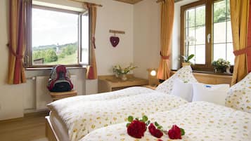 Apartment, 1 Bedroom, Balcony | In-room safe, iron/ironing board, free WiFi, bed sheets